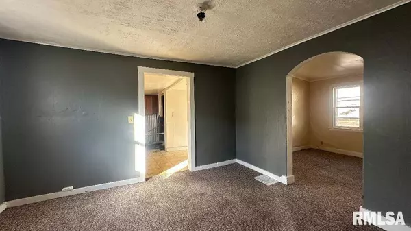 1226 S 19TH ST, Quincy, IL 62301