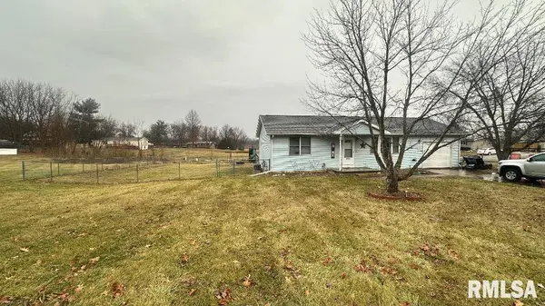 427 BRIARWOOD DR, Payson, IL 62360