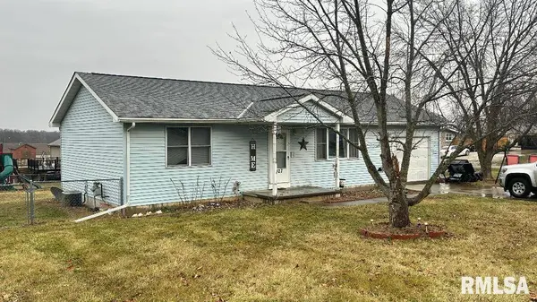 427 BRIARWOOD DR, Payson, IL 62360