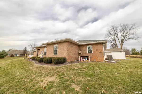 1006 Abbey Ridge, Quincy, IL 62305
