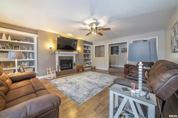 1006 Abbey Ridge, Quincy, IL 62305