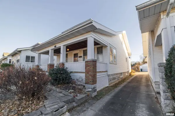 2210 JEFFERSON ST, Quincy, IL 62320