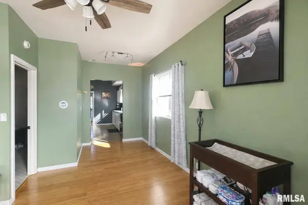 204 W SCHOOL ST, Camp Point, IL 62320