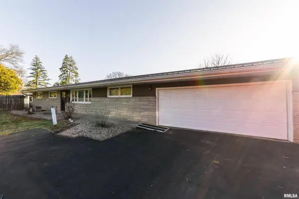 825 S 24TH ST, Quincy, IL 62301