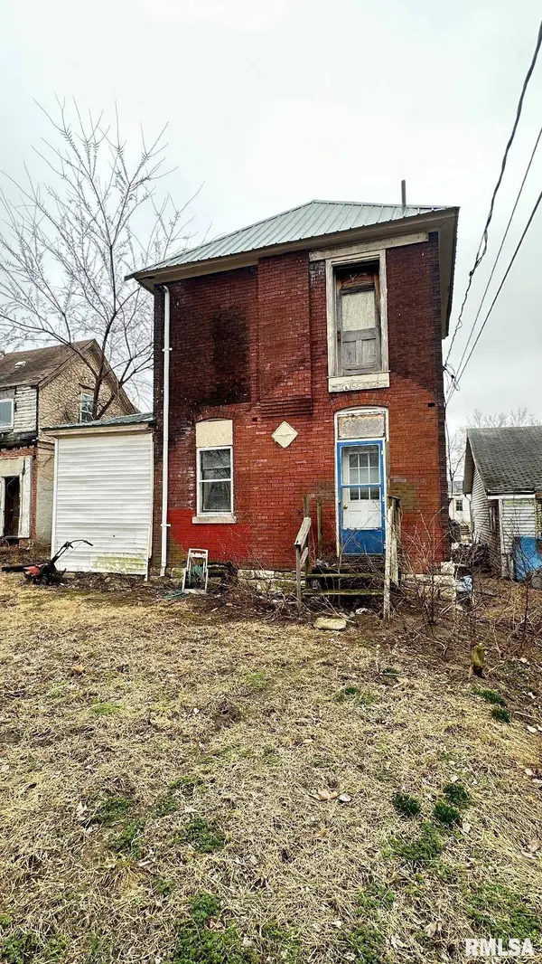 637 WASHINGTON ST, Quincy, IL 62301