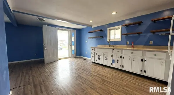 404 N OAK ST, Loraine, IL 62349