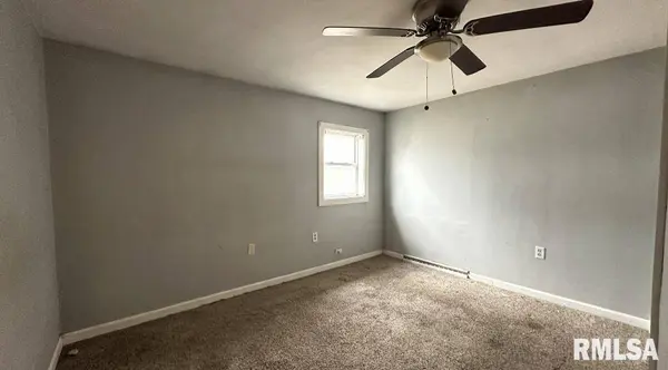 404 N OAK ST, Loraine, IL 62349