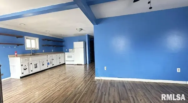 404 N OAK ST, Loraine, IL 62349