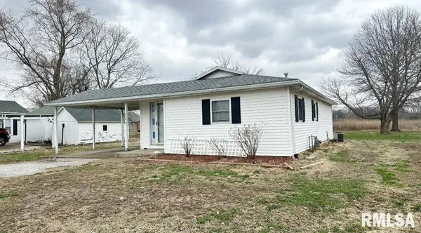 404 N OAK ST, Loraine, IL 62349