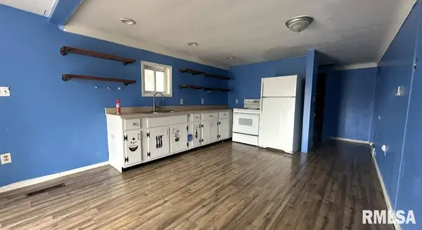 404 N OAK ST, Loraine, IL 62349