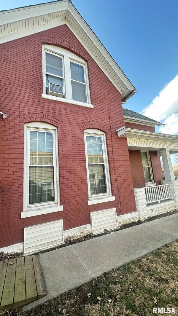 612 MONROE ST, Quincy, IL 62301