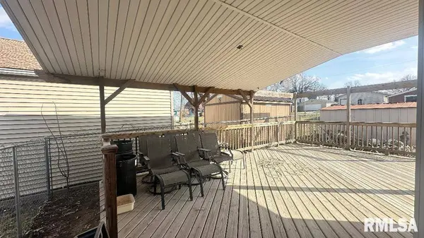 612 MONROE ST, Quincy, IL 62301