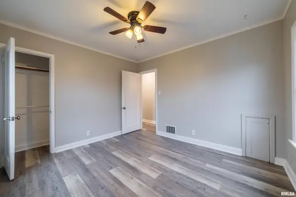 716 OAKLAND AVE, Quincy, IL 62301