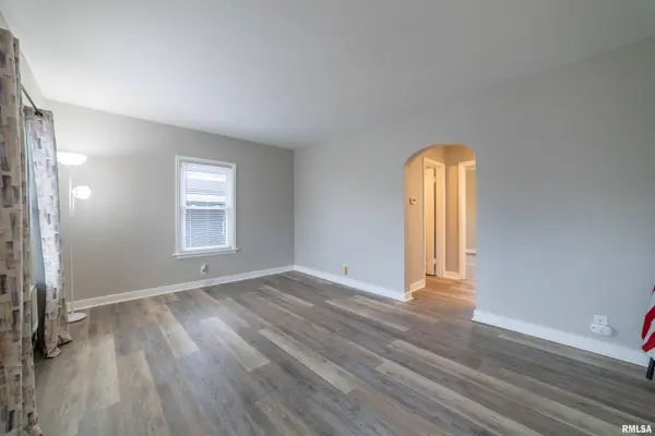 716 OAKLAND AVE, Quincy, IL 62301