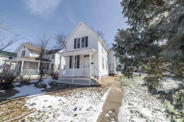 1324 N 9TH ST, Quincy, IL 62301