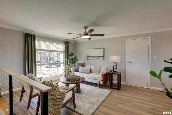 619 MEADOW LARK DR, Quincy, IL 62305