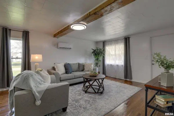 121 N BROAD ST, Loraine, IL 62349