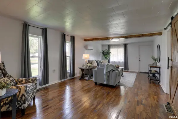 121 N BROAD ST, Loraine, IL 62349