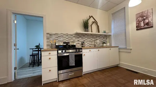 522 ADAMS ST, Quincy, IL 62301