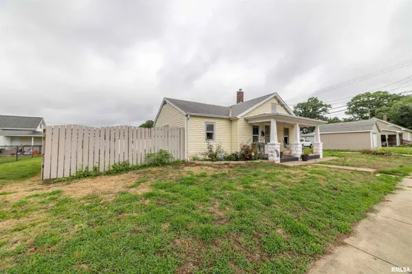 1519 N 15TH ST, Quincy, IL 62301