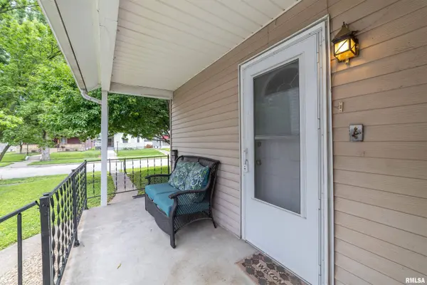 617 S 22ND ST, Quincy, IL 62301