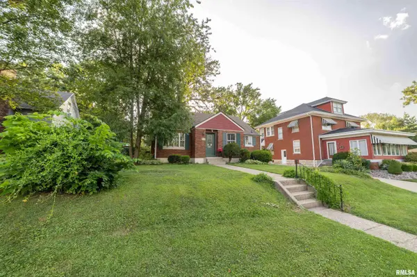 704 S 24TH ST, Quincy, IL 62301