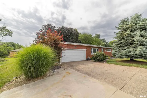 2631 N 12TH ST, Quincy, IL 62305