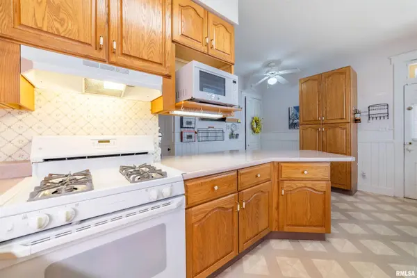 2305 ELM ST, Quincy, IL 62301