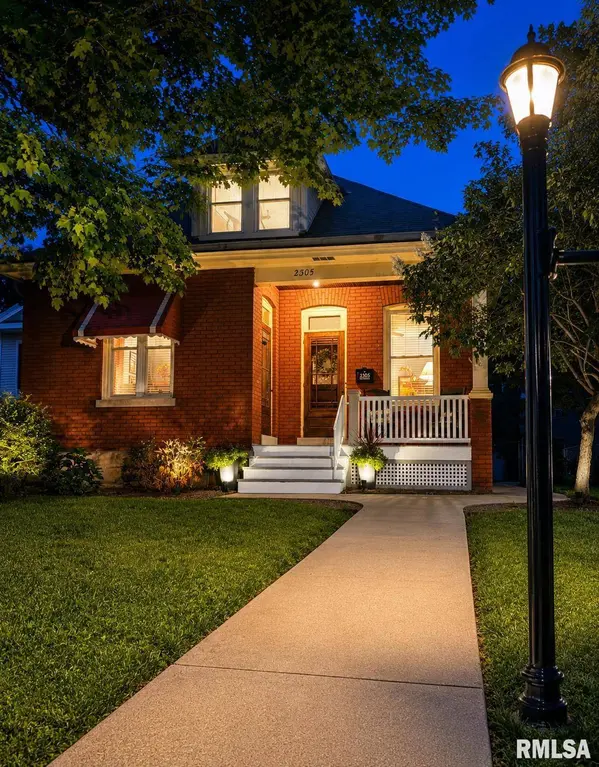 2305 ELM ST