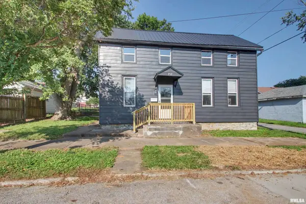 717 N 15TH ST