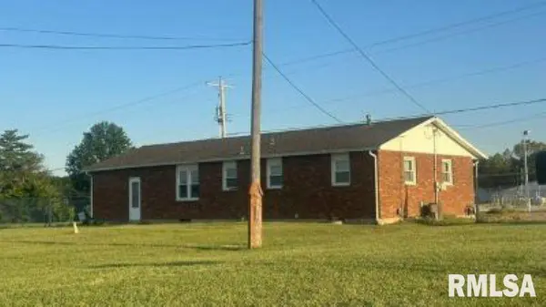 6620 BROADWAY ST, Quincy, IL 62305