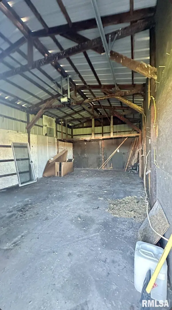 811 CENTER ST, Augusta, IL 62311