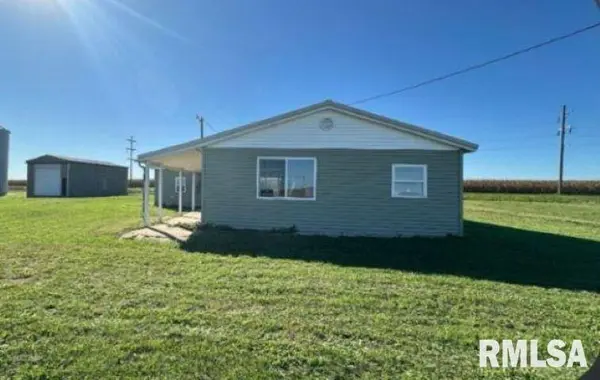 811 CENTER ST, Augusta, IL 62311