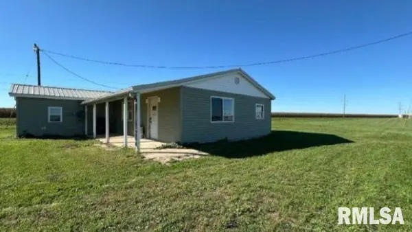 811 CENTER ST, Augusta, IL 62311