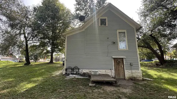327 - 329 LOCUST ST, Quincy, IL 62301