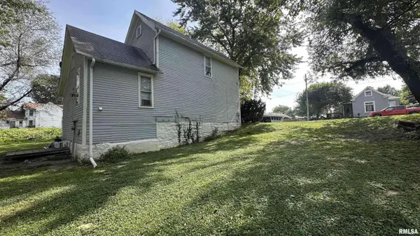 327 - 329 LOCUST ST, Quincy, IL 62301