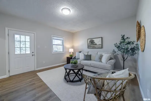 309 N MAIN ST, Payson, IL 62360