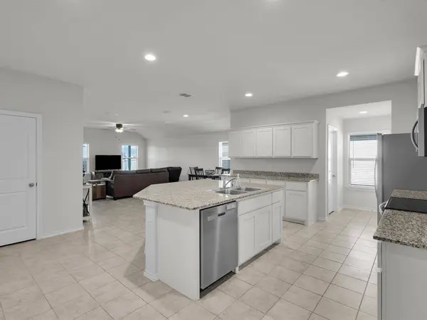 3033 Manu Street, Fort Worth, TX 76123