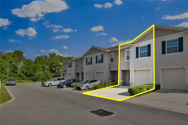 1366 YELLOW FINCH DR, Davenport, FL 33837