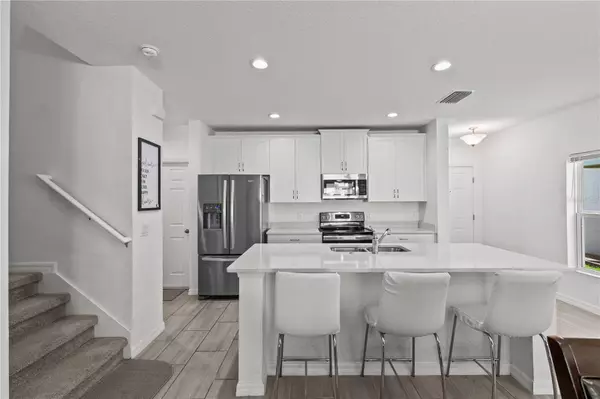 1286 WISPY CYPRESS DR, Kissimmee, FL 34746