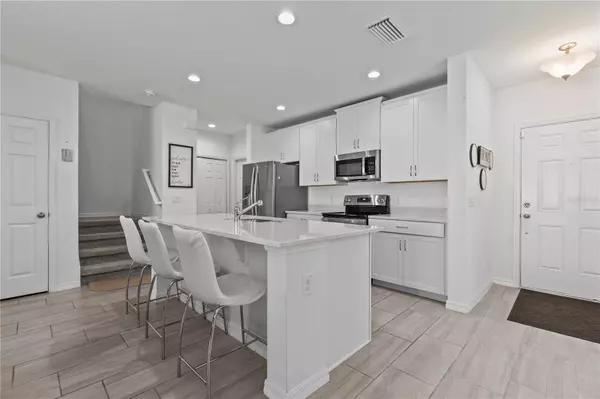 1286 WISPY CYPRESS DR, Kissimmee, FL 34746