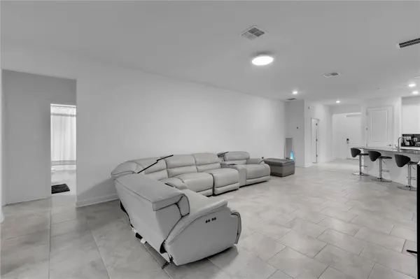 3087 CAMDEN WAY, Davenport, FL 33837