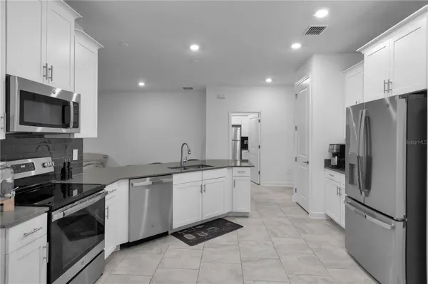 3087 CAMDEN WAY, Davenport, FL 33837