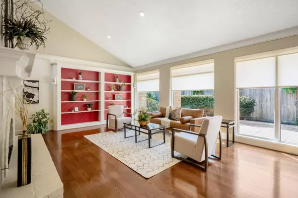 1306 Riverview CT, Houston, TX 77077