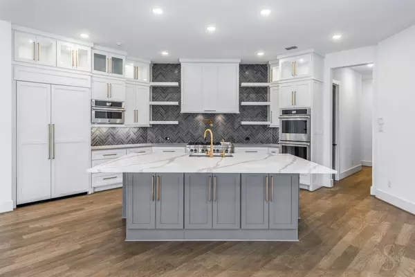 8418 Woods Hollow TRL, Fulshear, TX 77406