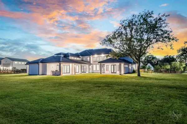 8418 Woods Hollow TRL, Fulshear, TX 77406