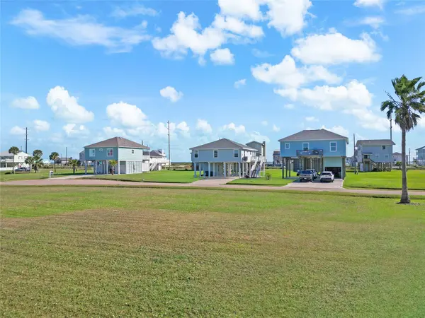23106 Buena, Galveston, TX 77554