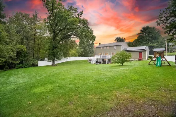 14 Sheri DR, Coventry, RI 02816