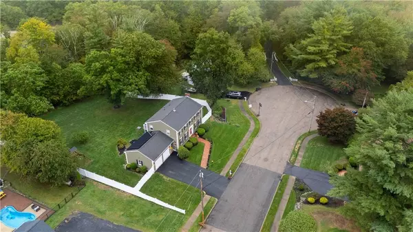 14 Sheri DR, Coventry, RI 02816