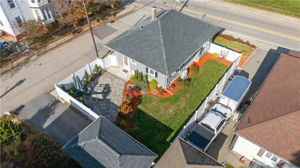 14 Park AVE, Cranston, RI 02905
